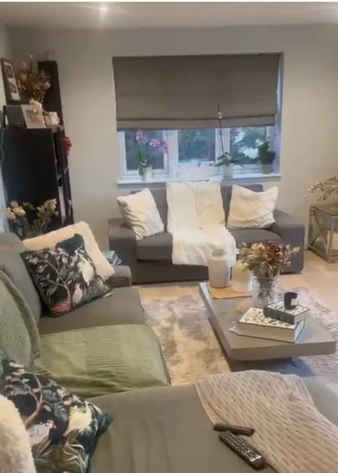 Room Albert Road in Greater London