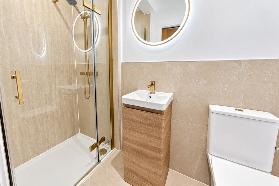 Room Royal Oak Road in Woking
