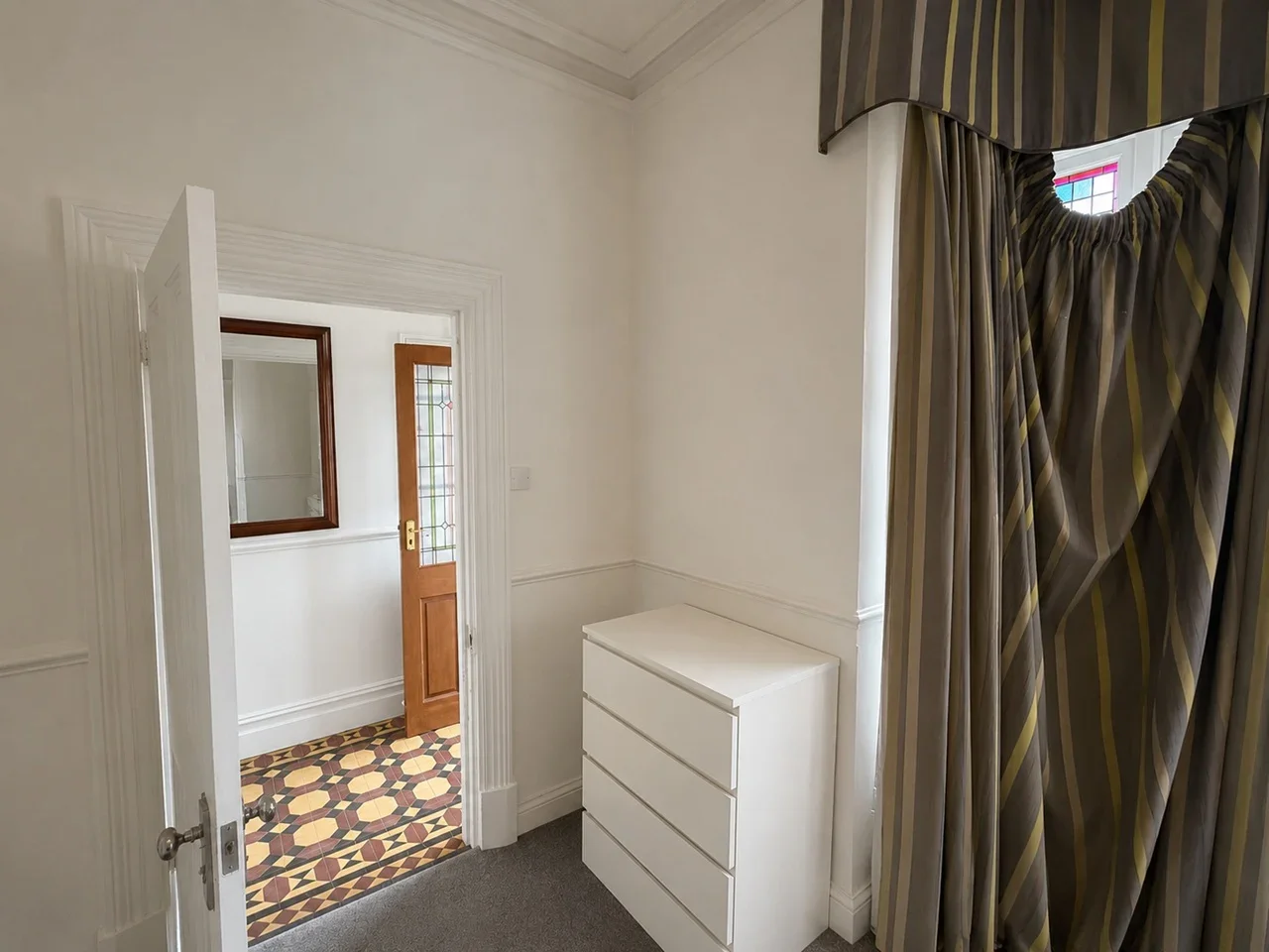 Room Maidstone Road in Chatham
