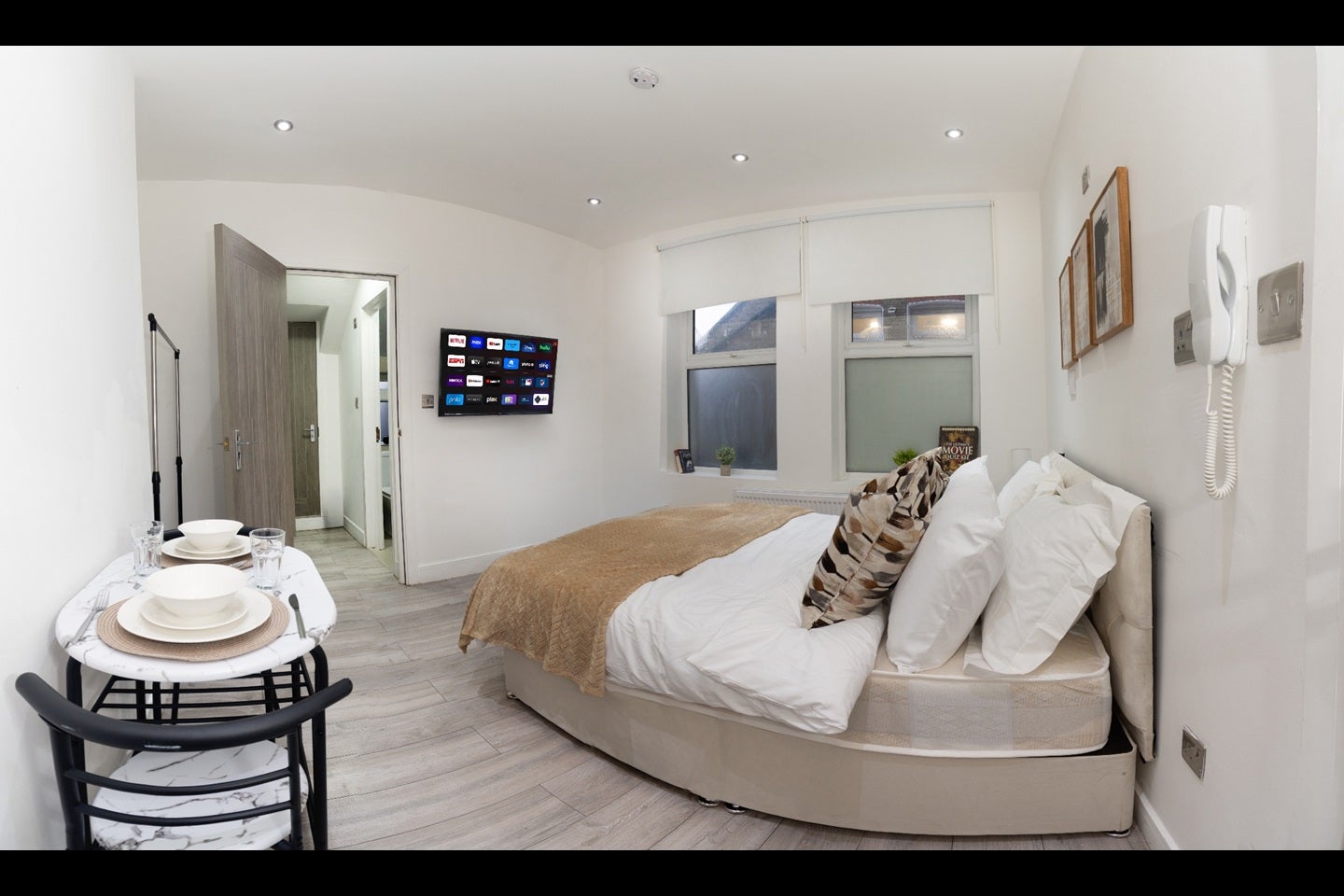 Flat Mitcham Road in Greater London