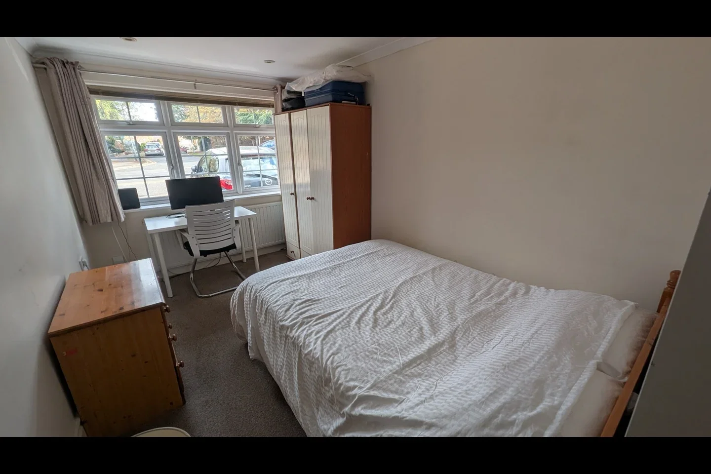 Flat The Rise in Greater London