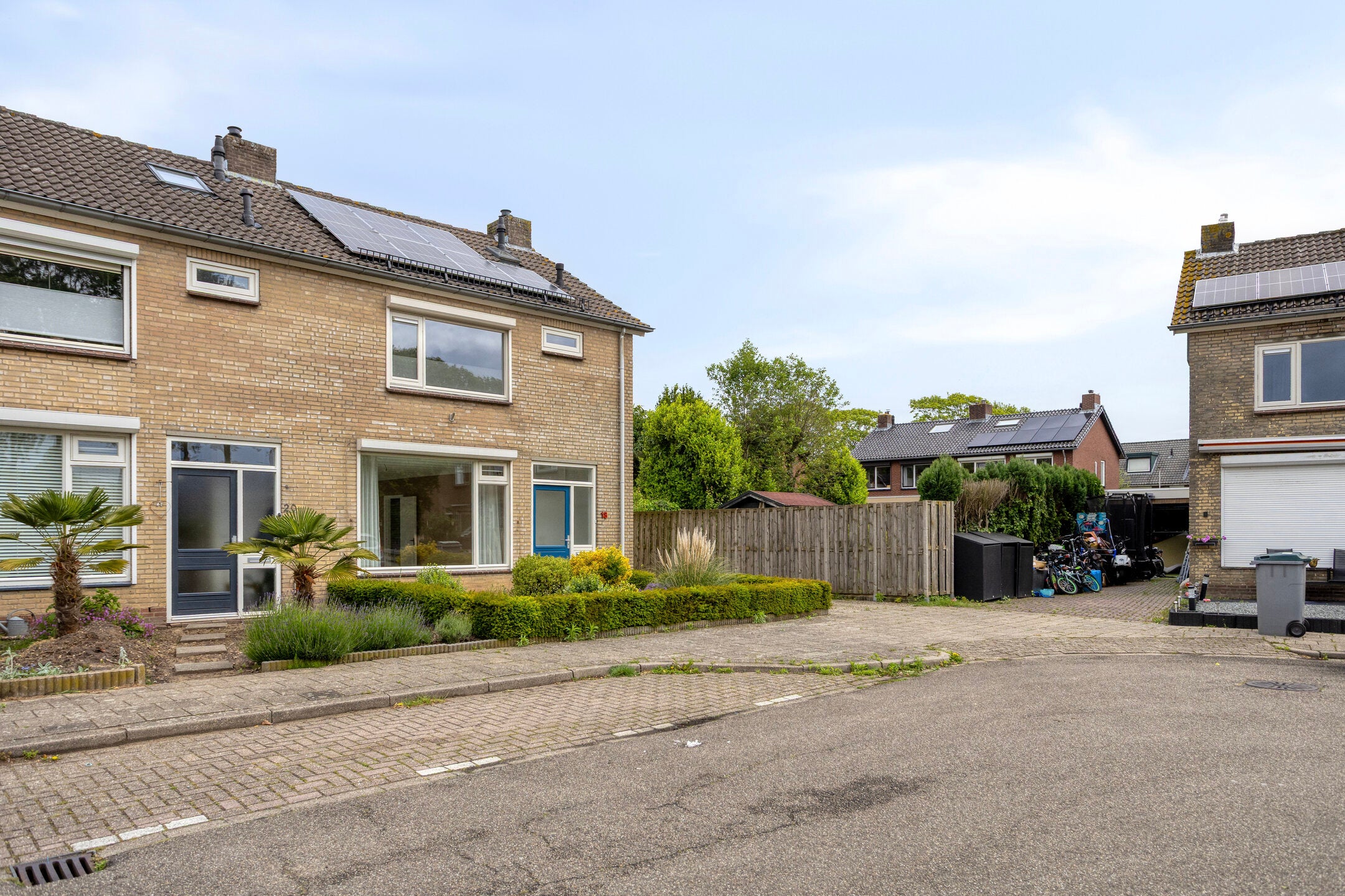 Hoekwoning te koop: Margrietstraat 18, Angeren