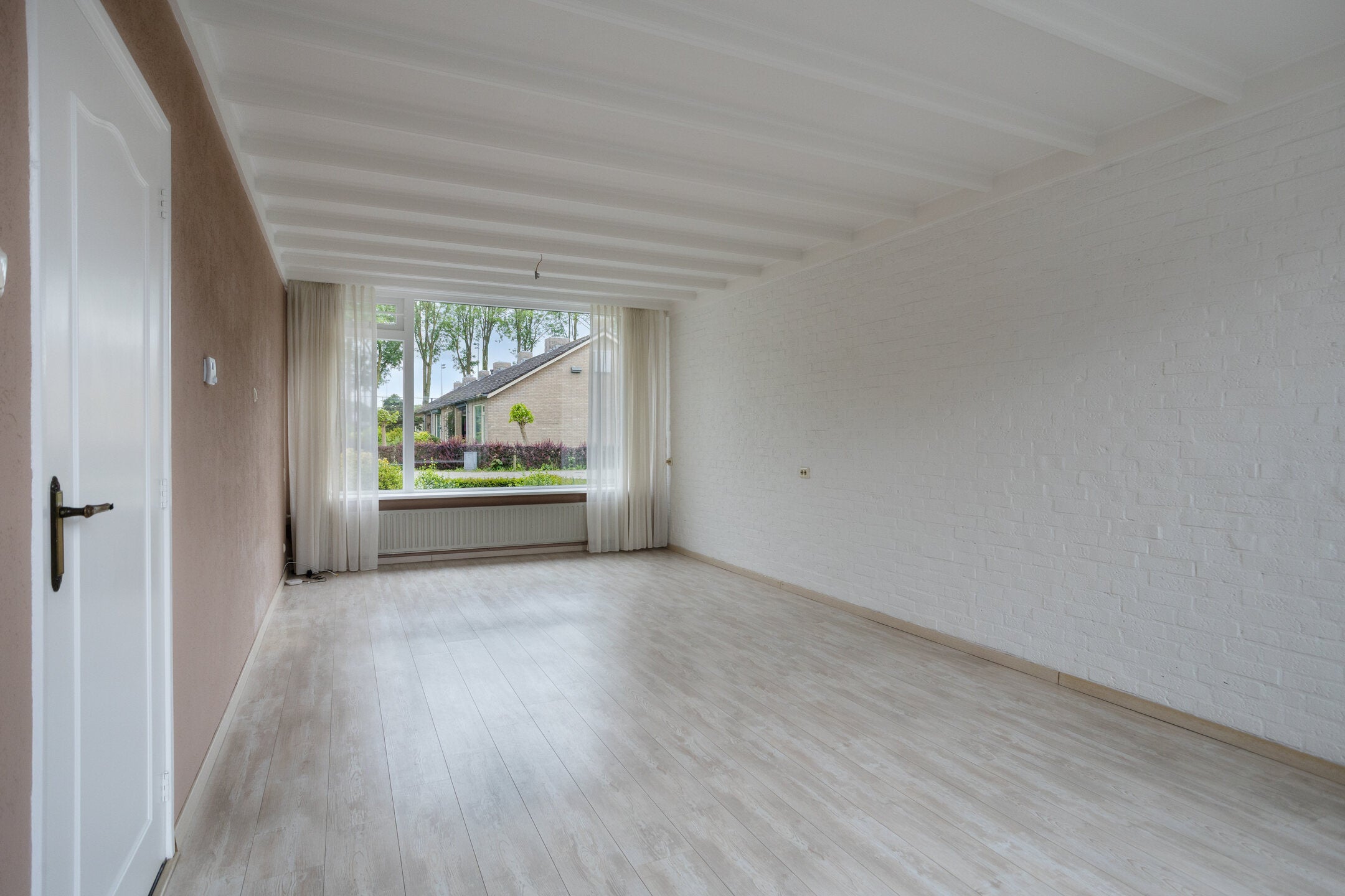 Hoekwoning te koop: Margrietstraat 18, Angeren