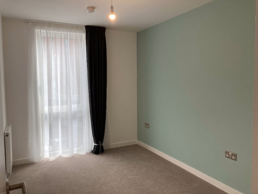 Flat Lockside Lane in Salford