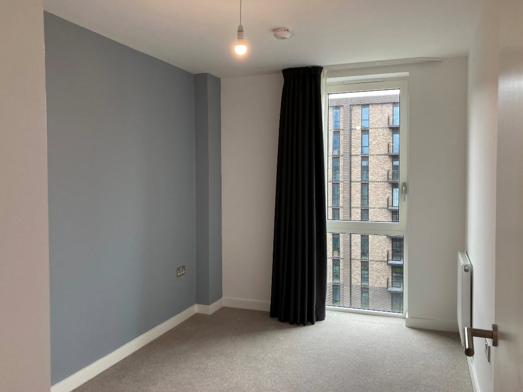 Flat Lockside Lane in Salford
