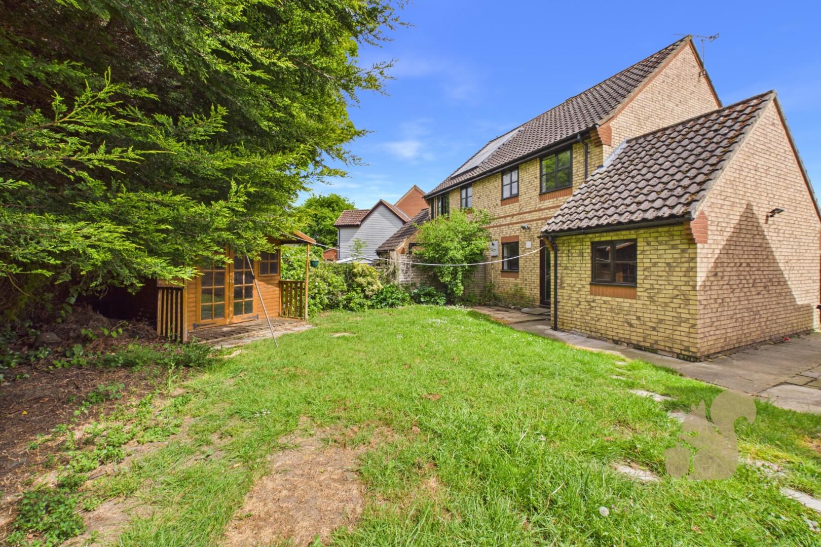 House Glebe Way in Mid Suffolk