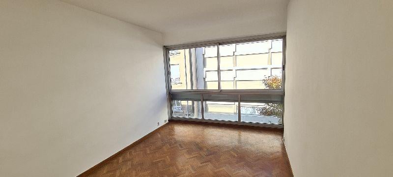 Flat Rue Daumier in Marseille