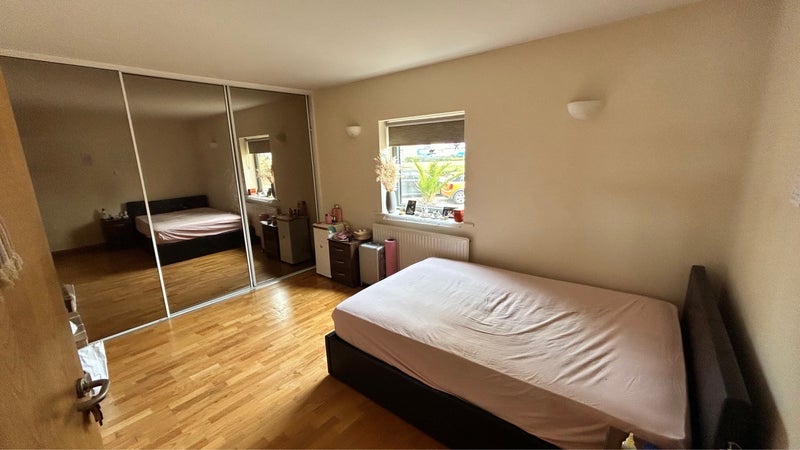 Room Selsdon Way in Greater London
