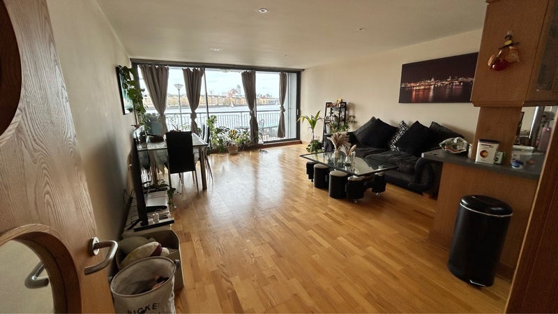 Room Selsdon Way in Greater London