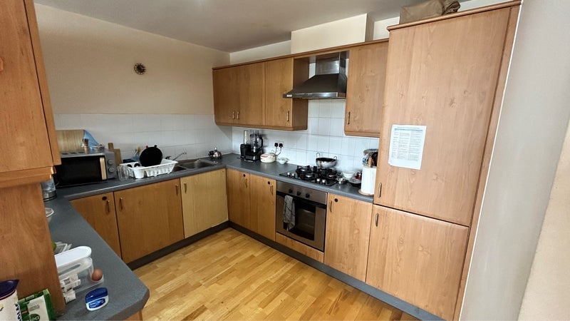 Room Selsdon Way in Greater London