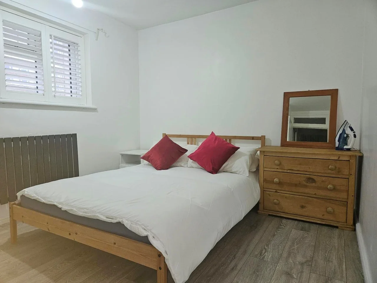 Room Greystead Road in Greater London