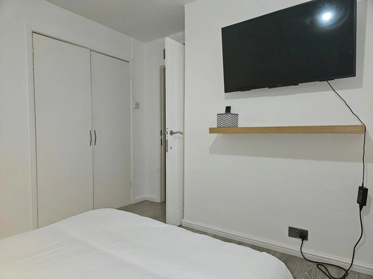 Room Greystead Road in Greater London
