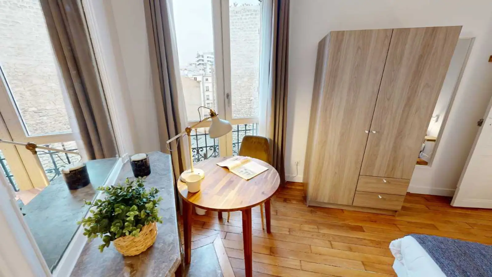 Chambre Boulevard Diderot à Paris