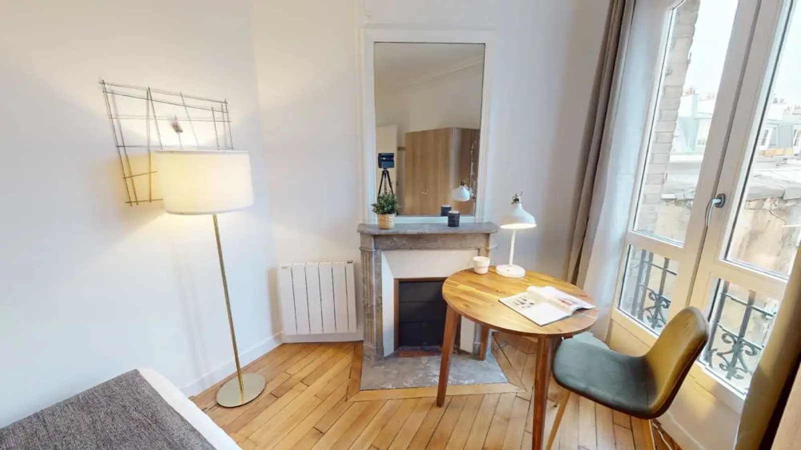Chambre Boulevard Diderot à Paris