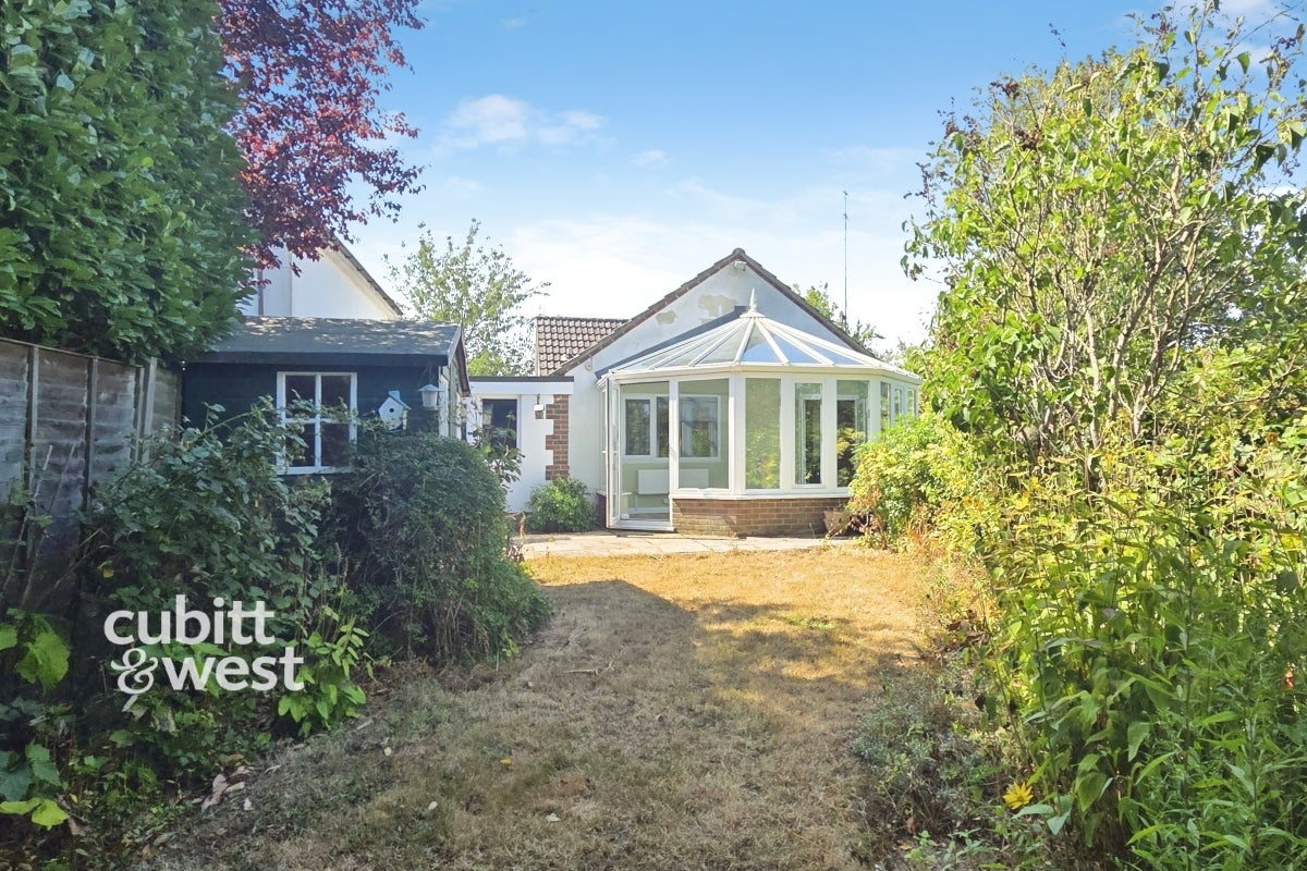 House Lees Road in Maidstone