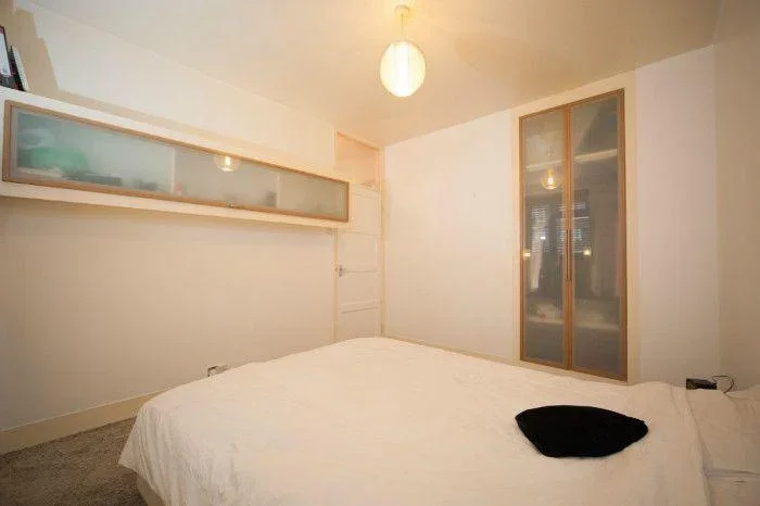 Flat Lingham Street in Greater London