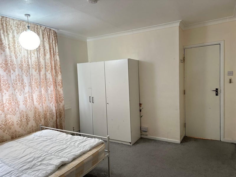 House Cypress Grove in Greater London