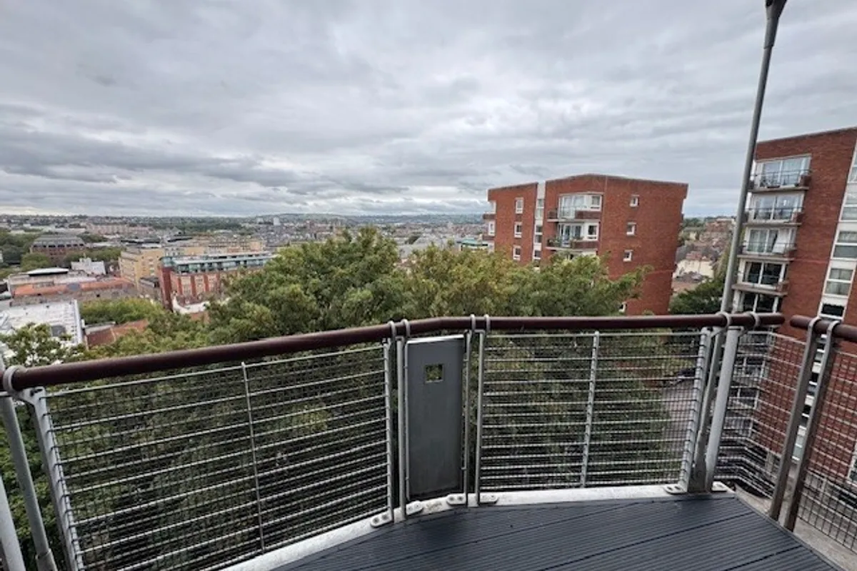 Flat Park Row in Bristol