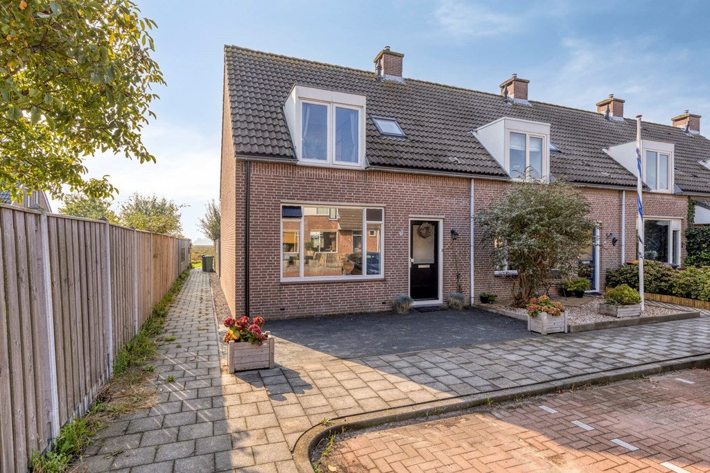 Huis Hoefijzer 22 in Noordwelle