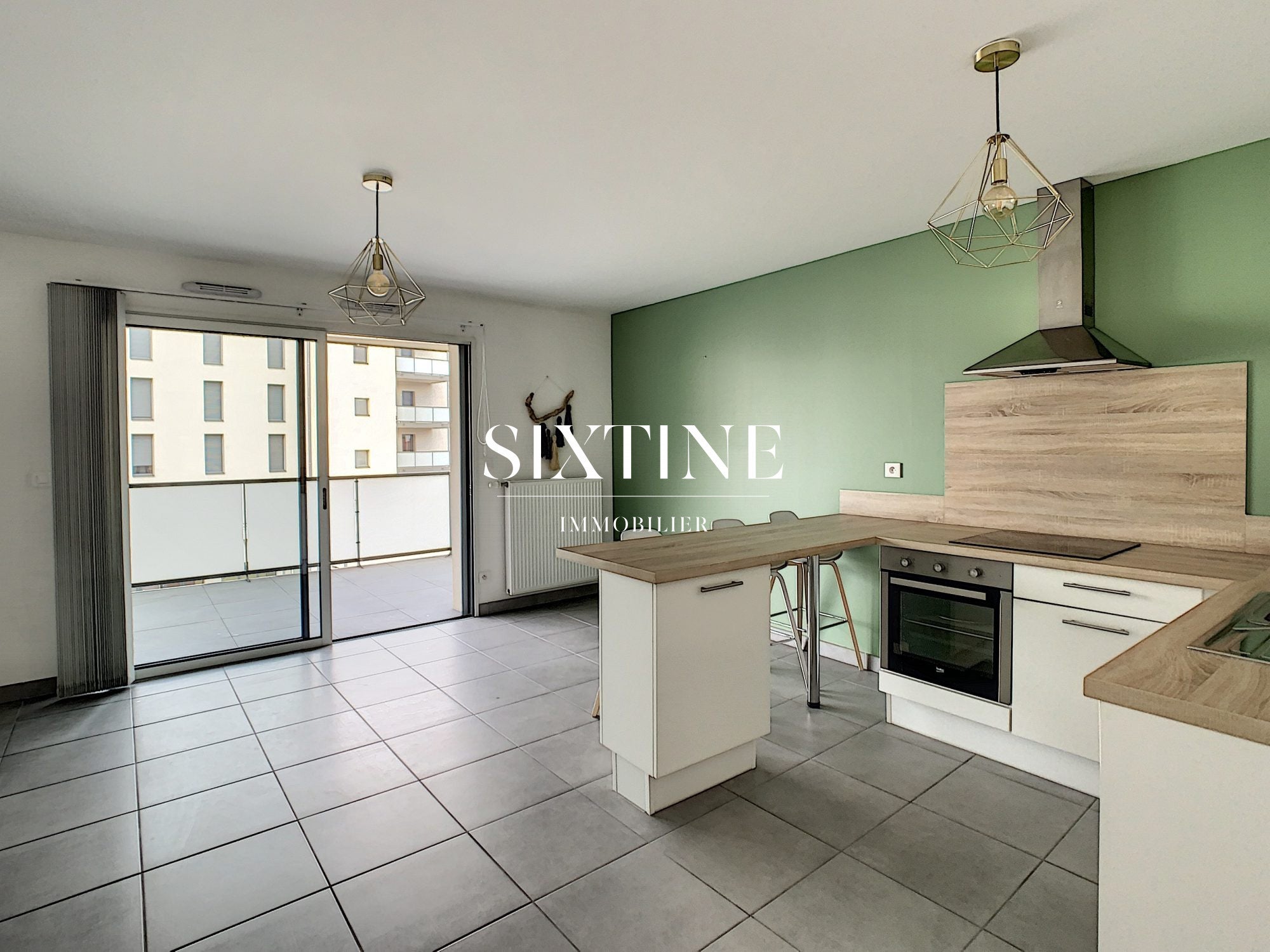 Flat Place de la Grenouille in Bourgoin-Jallieu