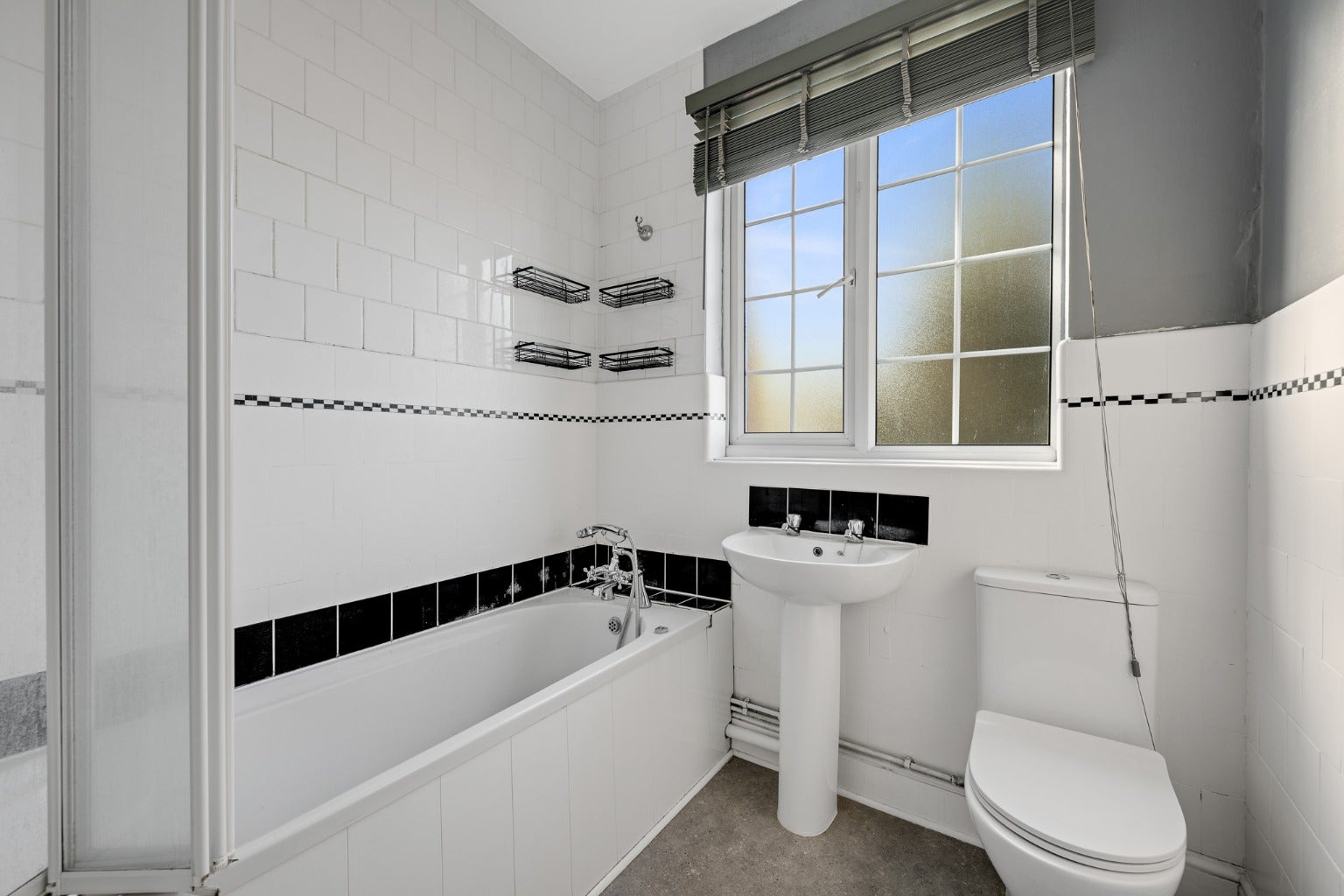 Flat Bellegrove Road in Greater London