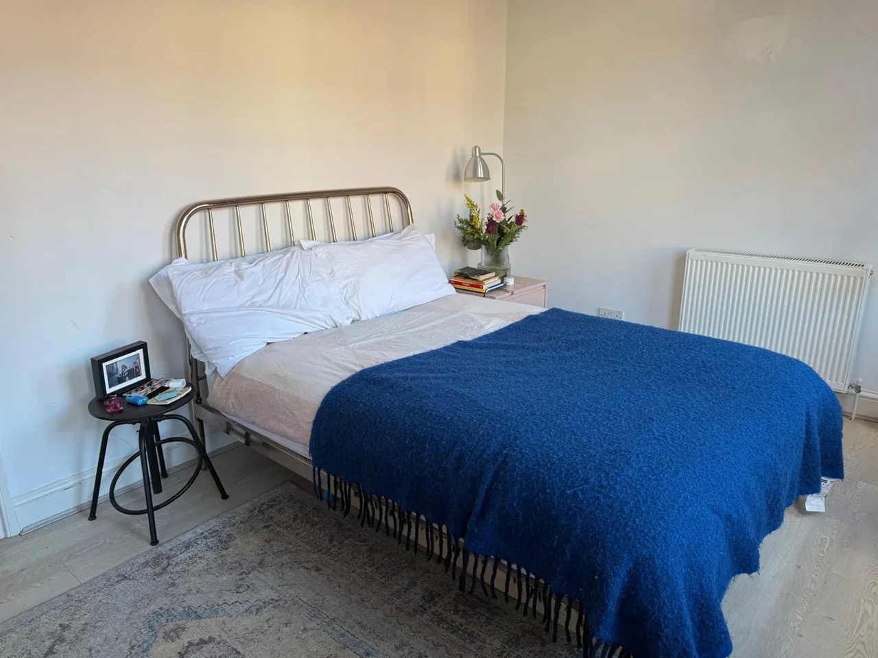 Flat Sotheby Road in Greater London