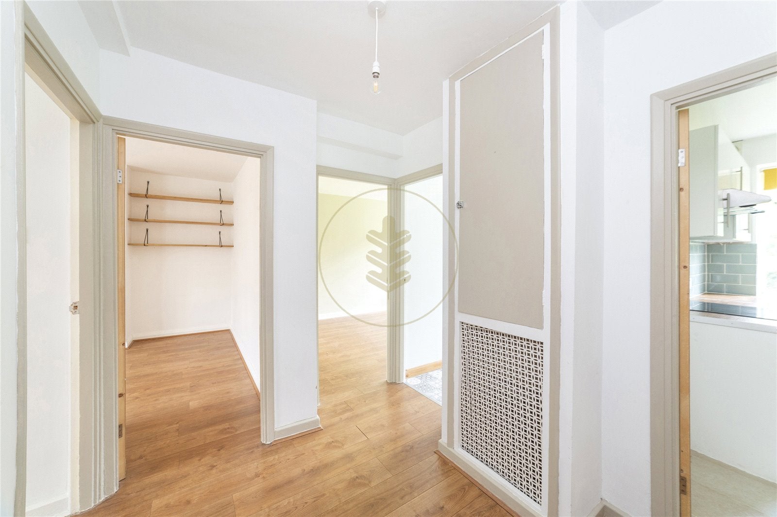 Flat Beech Lawns in Greater London