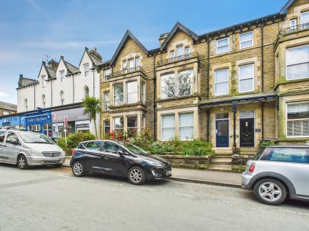 Flat Valley Drive in Harrogate