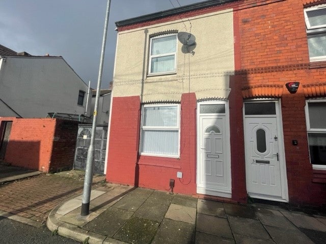 Flat Norman Road in Birkenhead
