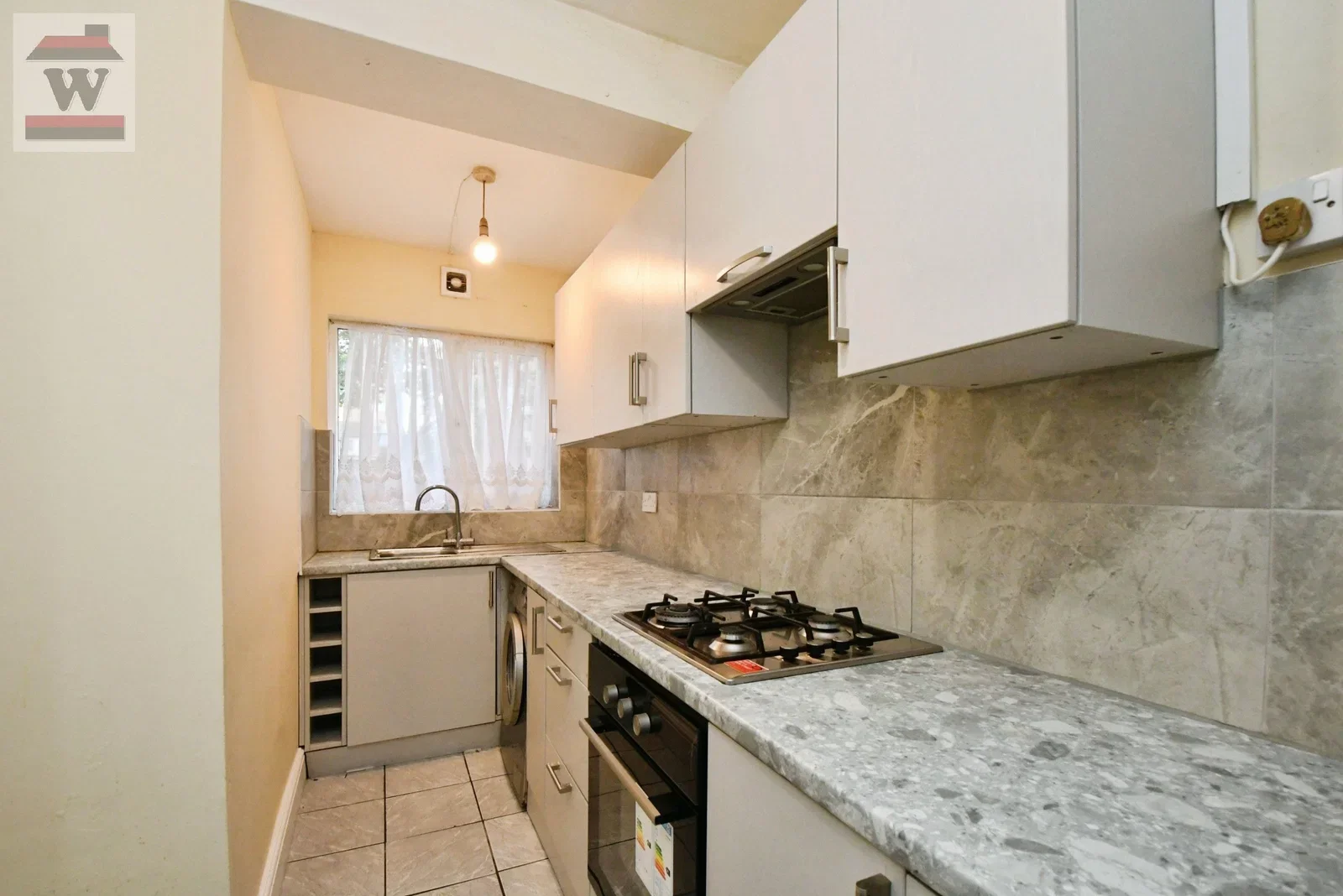 Flat Cecil Road in Greater London
