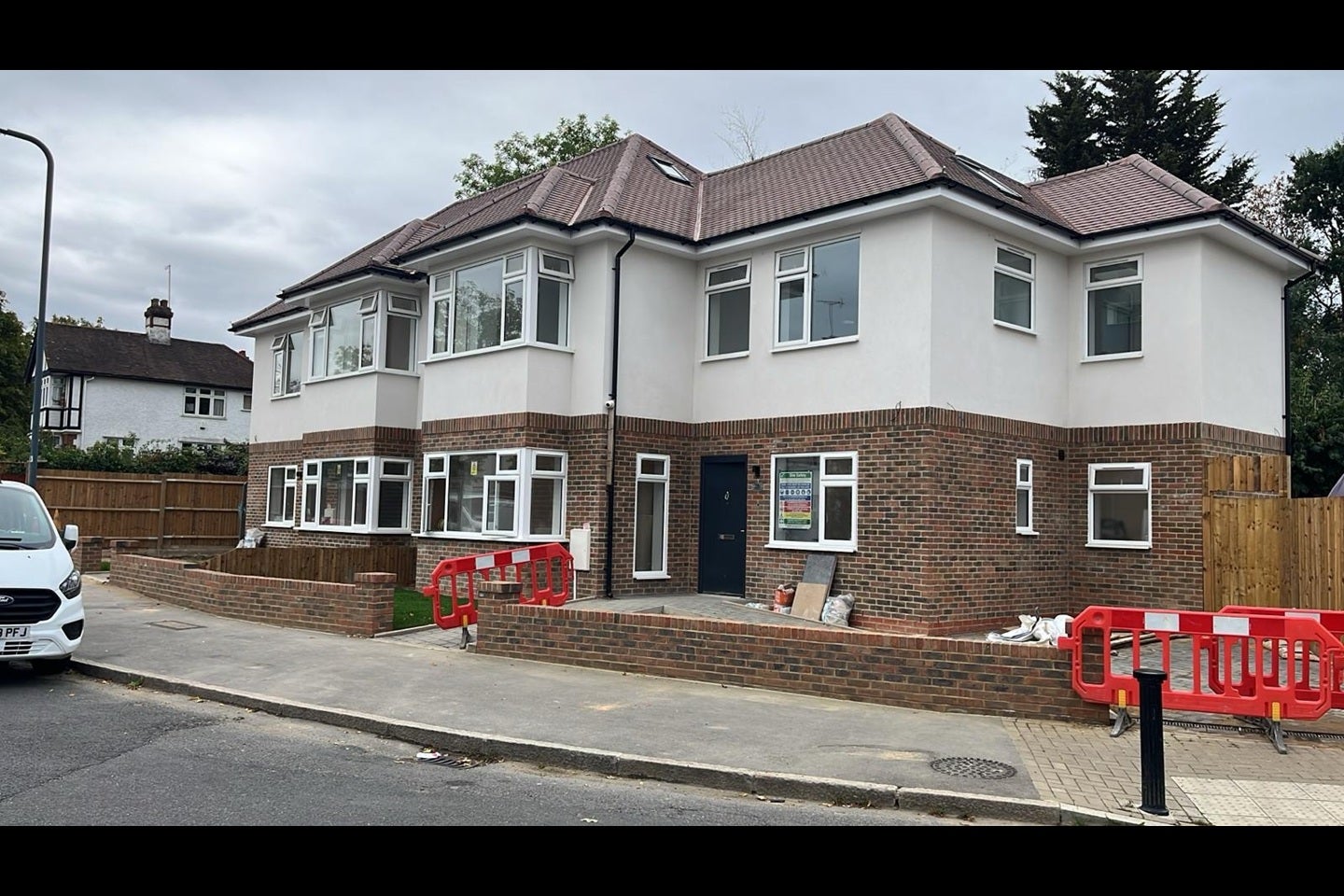 House Highfield Avenue in Greater London