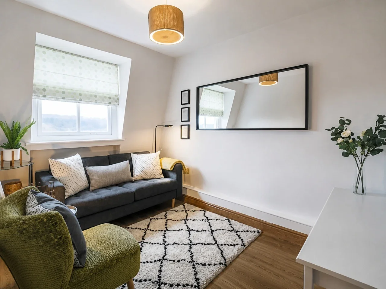 Flat Clarence Road in Greater London