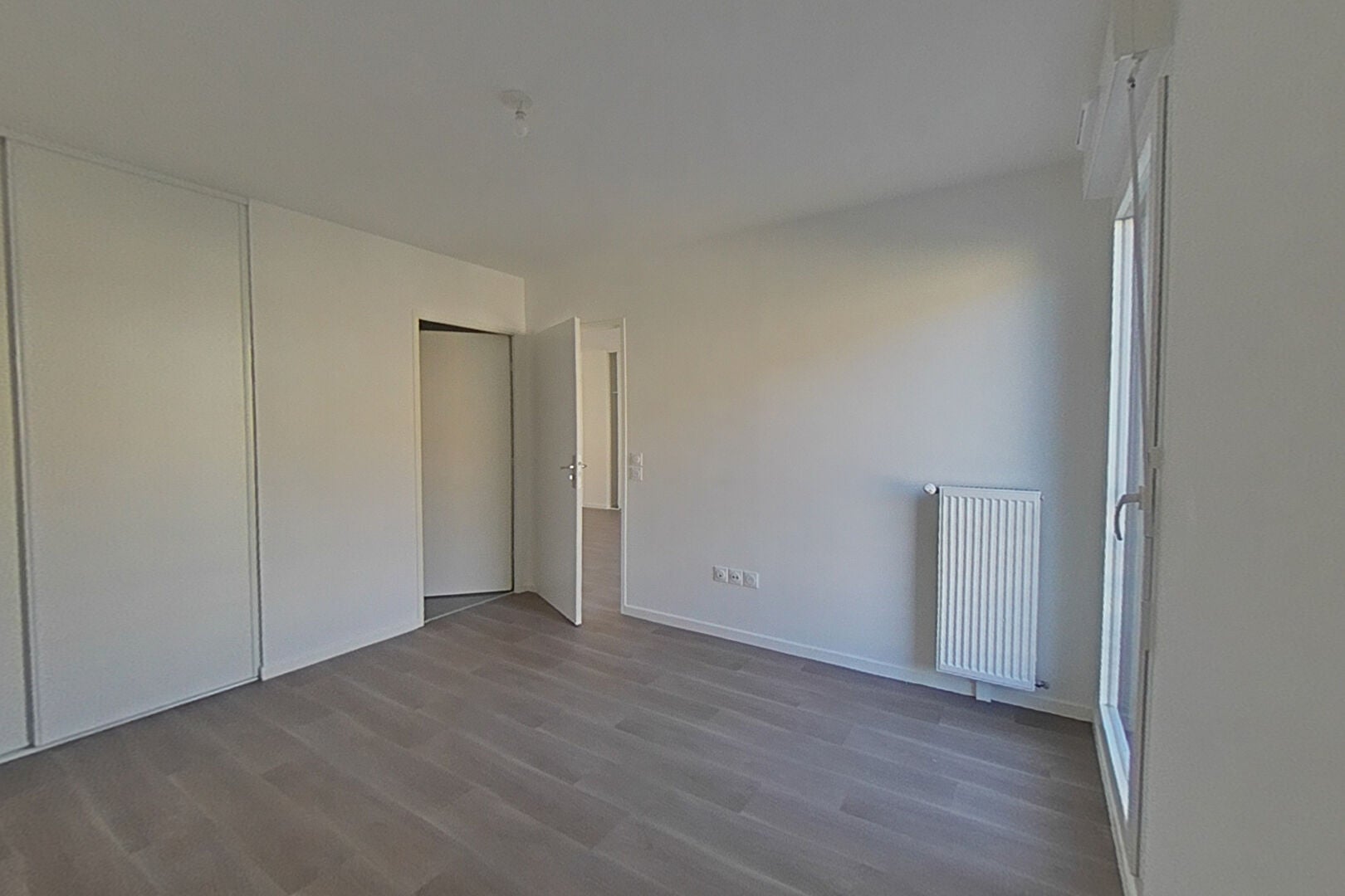 Flat Avenue Jean Jaurès in Brou-sur-Chantereine