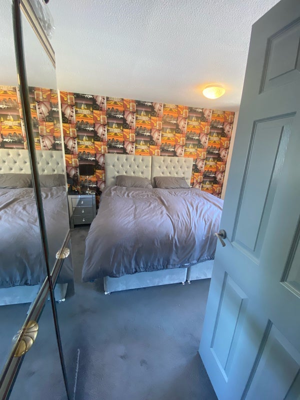 Room Chailey Close in Crawley