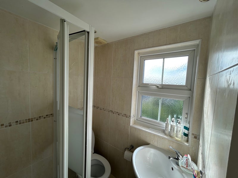 Room Beauchamp Road in Greater London