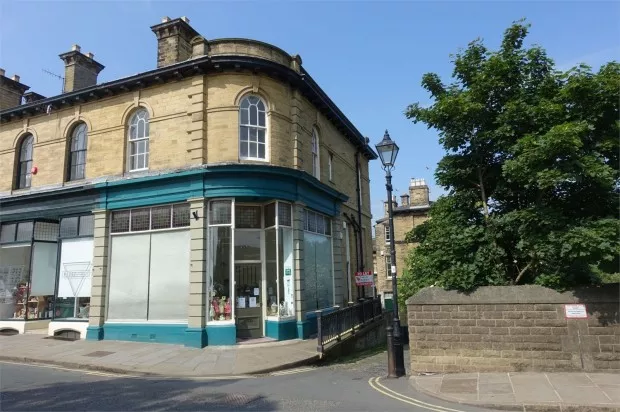 Flat Victoria Road in Bradford