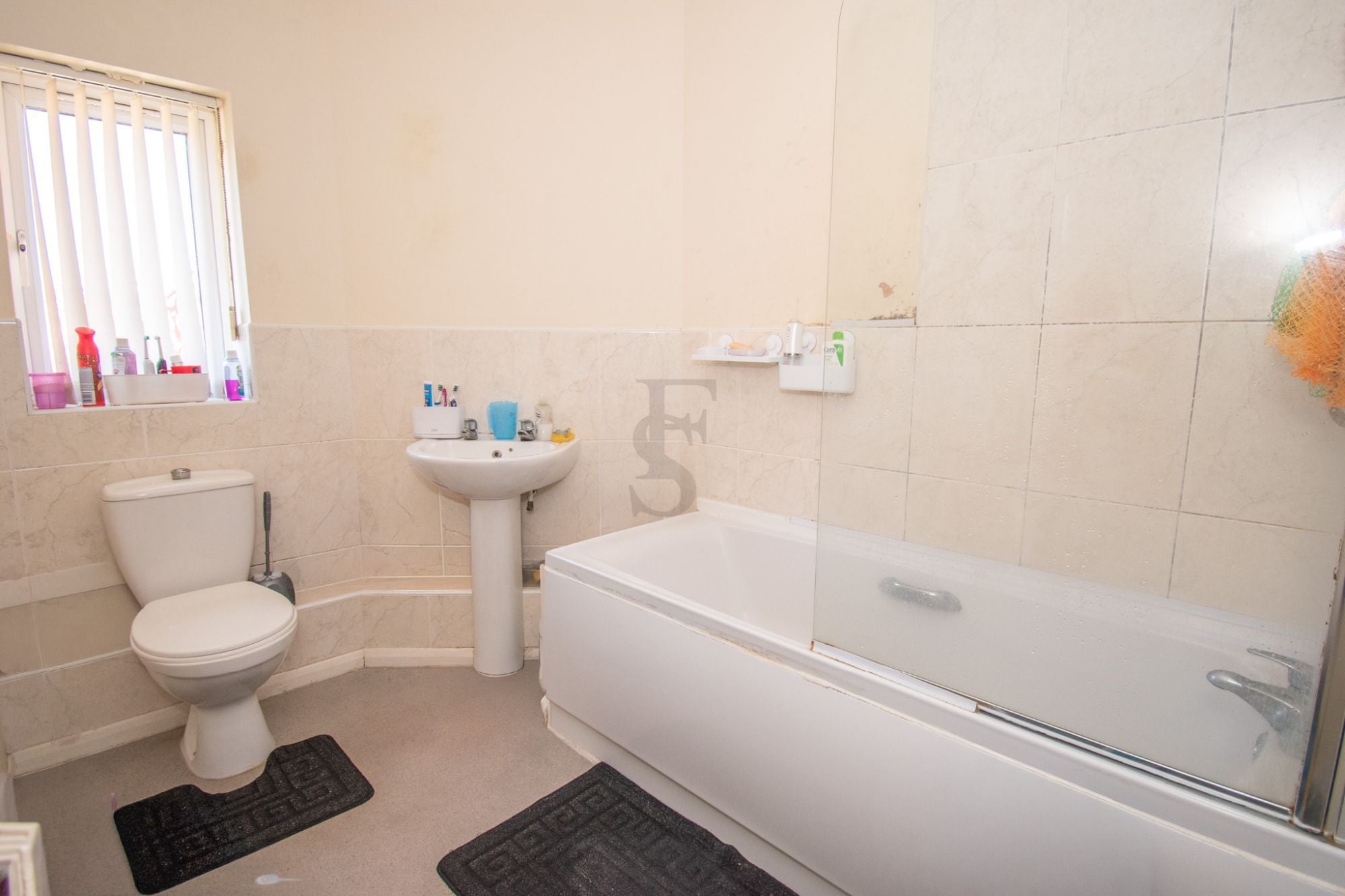 Flat Swinton Close in Leicester