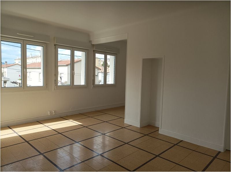 Flat Rue Honoré de Balzac in Alès