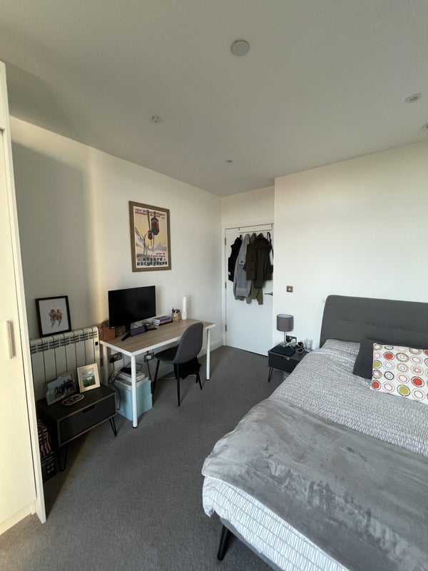 Room London Road in Nottingham