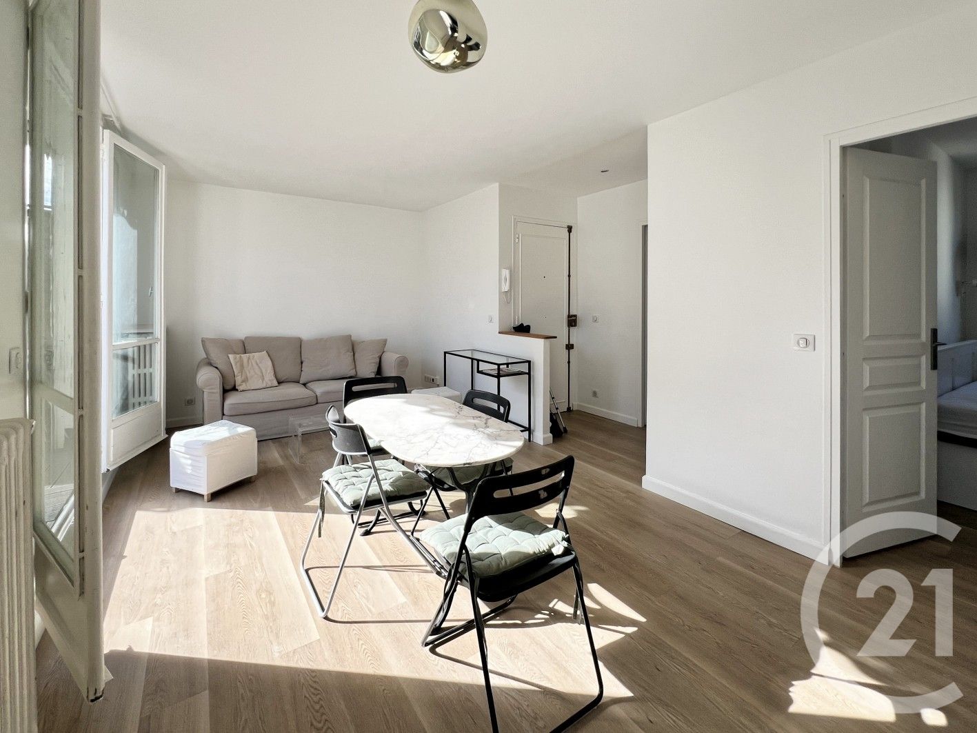 Flat Rue des Sablons in Paris