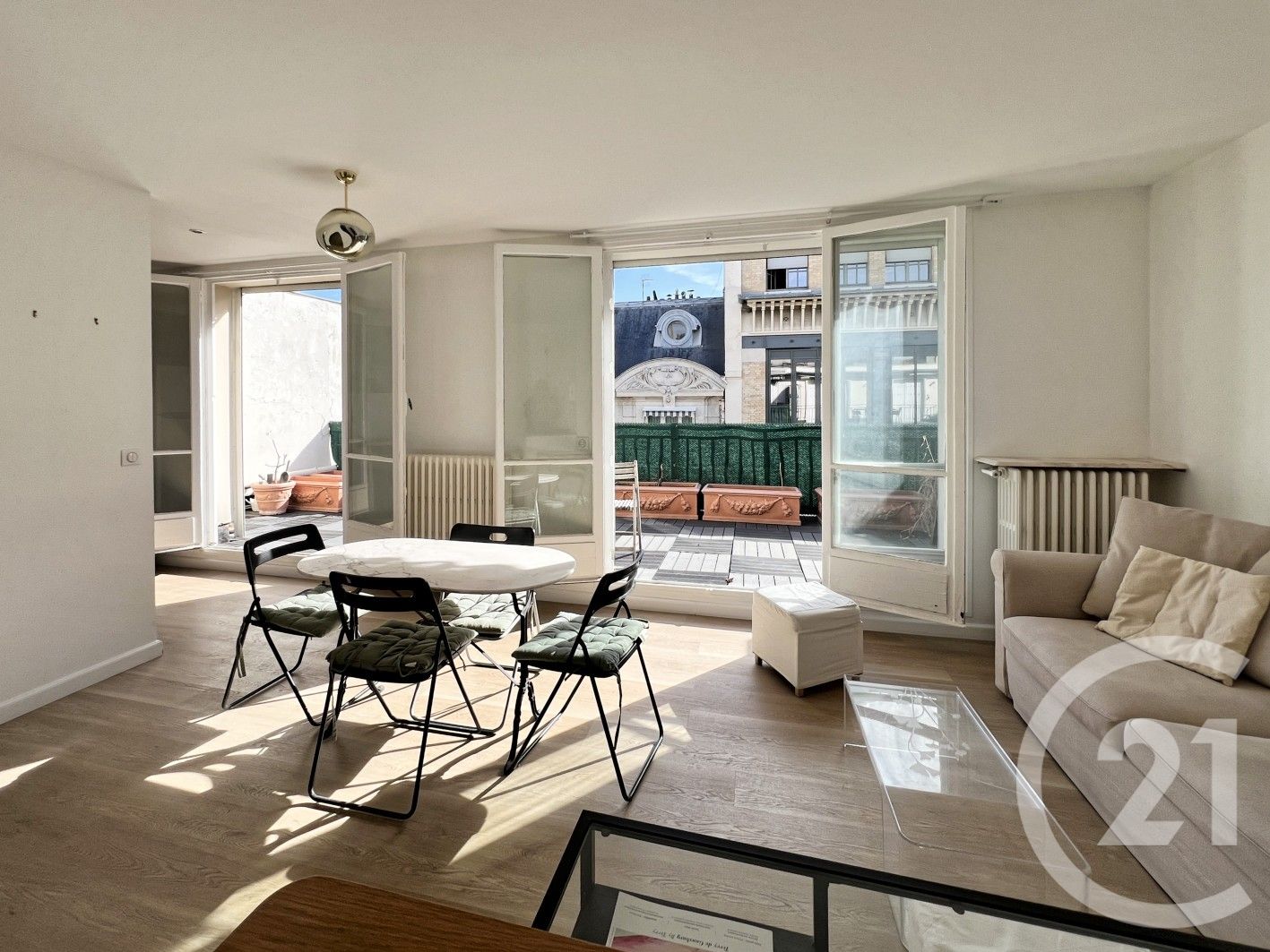 Flat Rue des Sablons in Paris