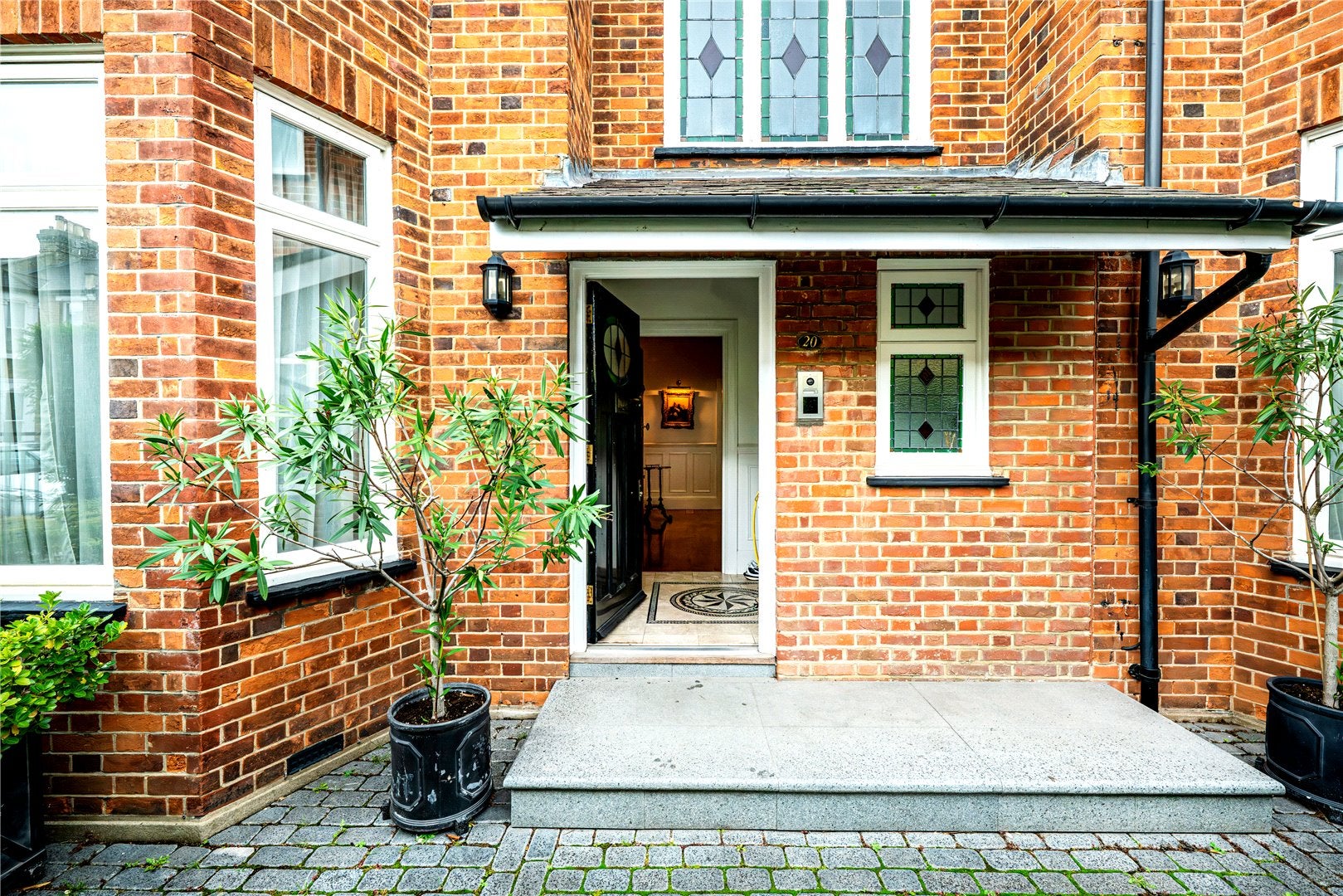 House Brewster Gardens in Greater London
