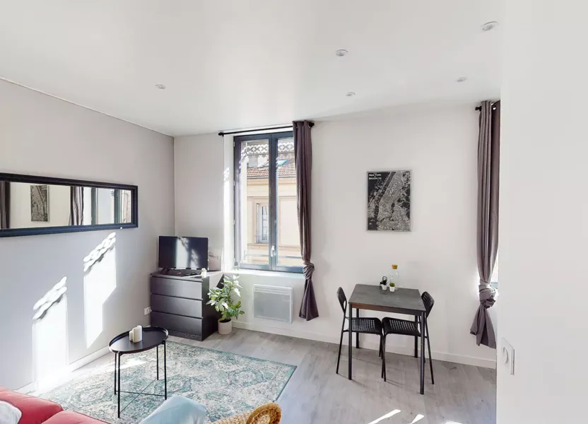 Appartement Rue Claude Delaroa à Saint-Étienne