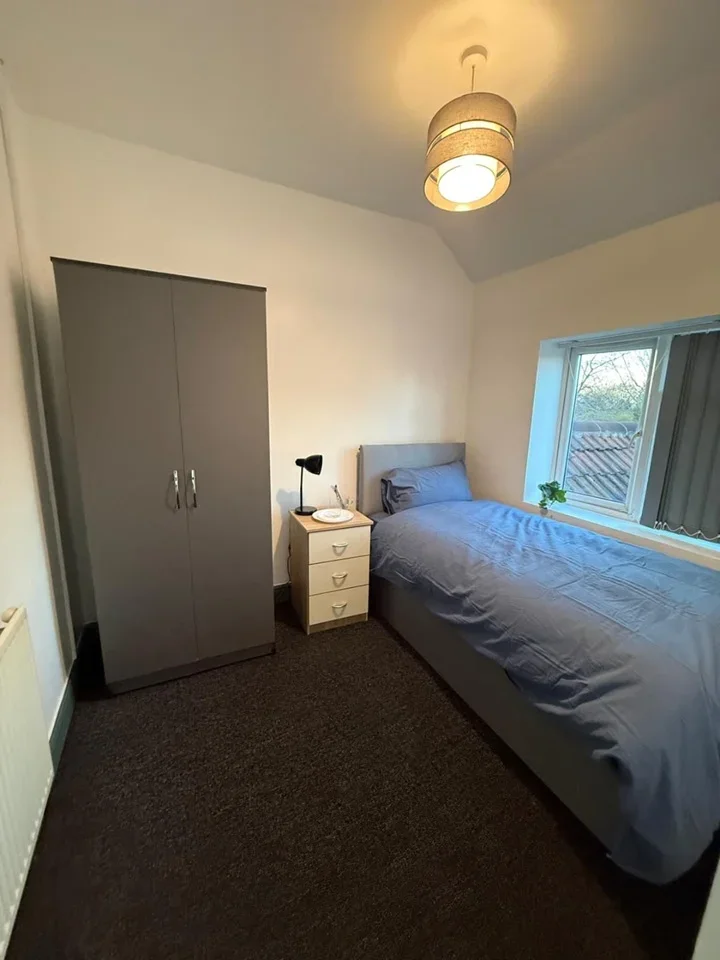 Room Solihull Lane in Birmingham