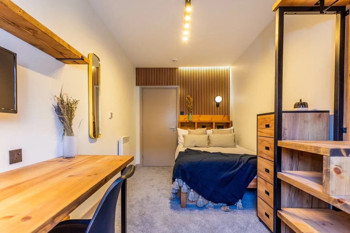 Flat Brass Thill in Durham