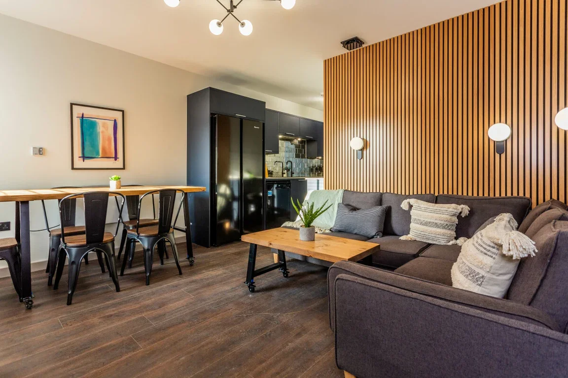 Flat Brass Thill in Durham