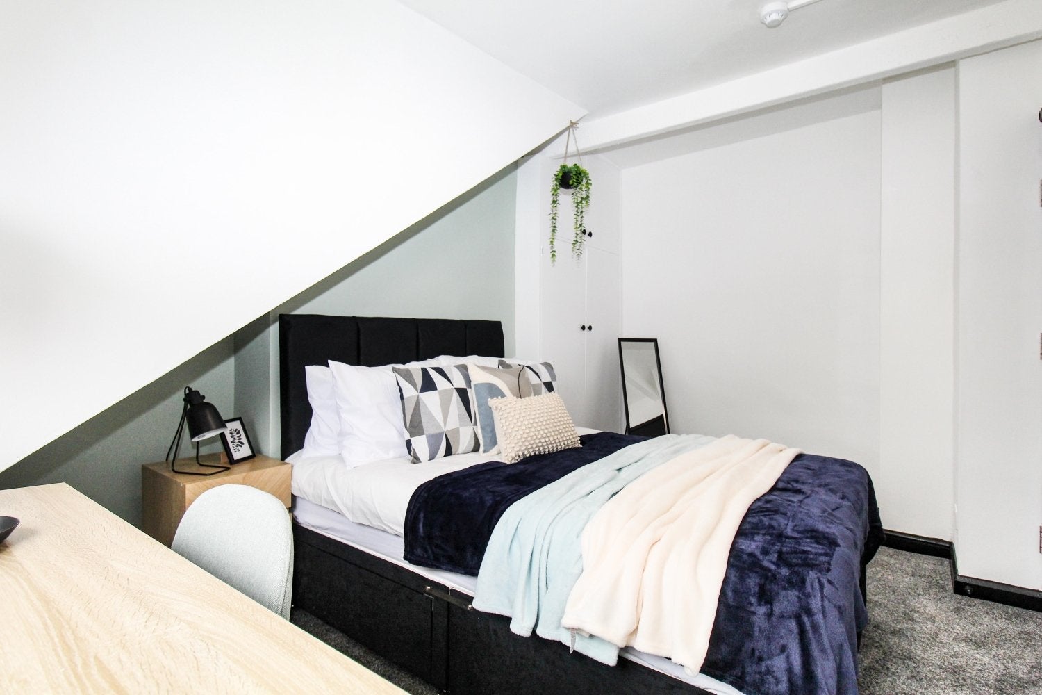 Room Grimthorpe Place in Leeds