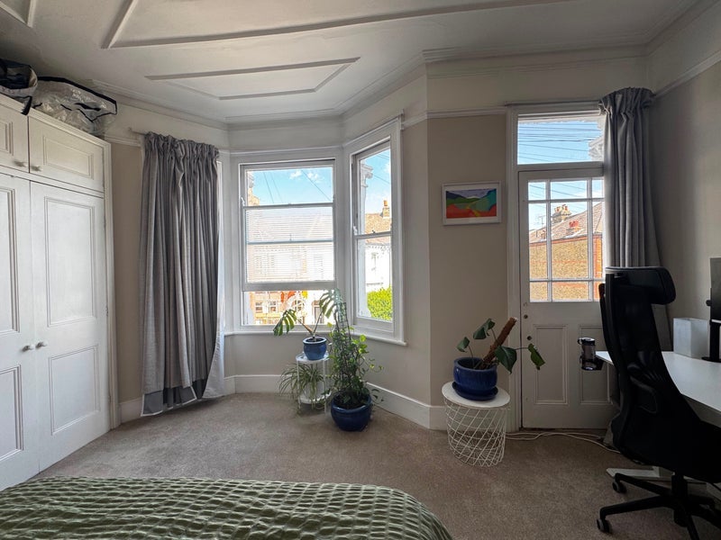 Room Forth Bridge Road in Greater London
