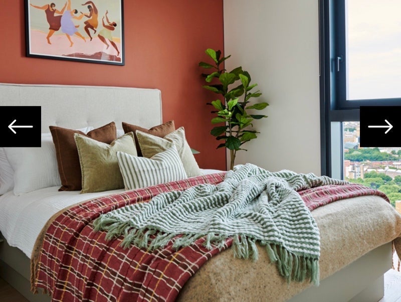 Flat Dante Place in Greater London