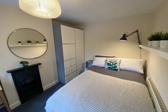 Room Peveril Road in Nottingham